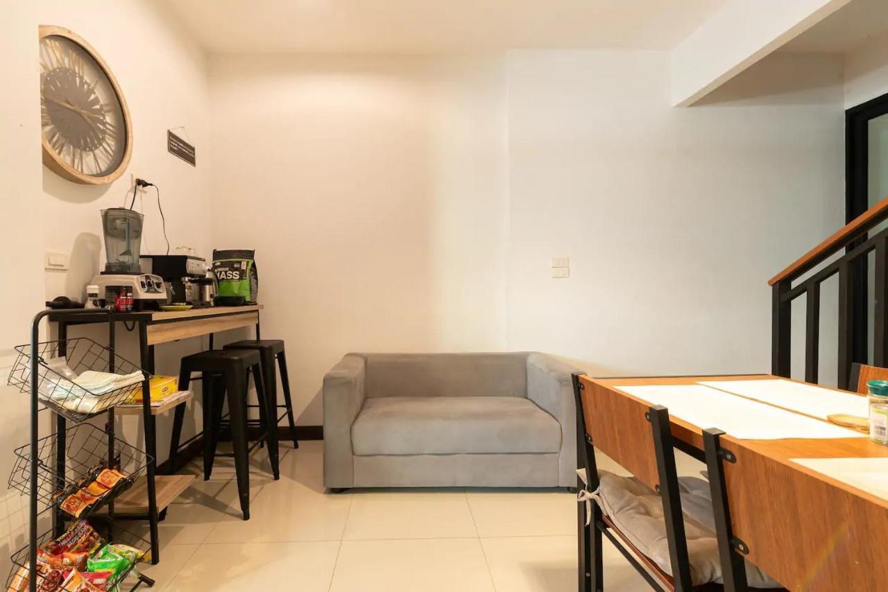 Homestay Loft Style Townhouse Near Old *