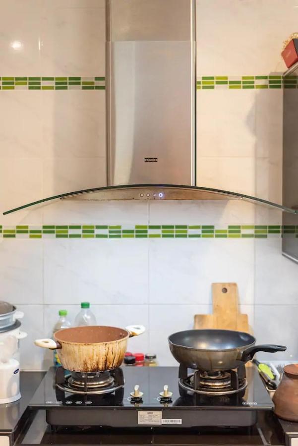 Loft Style Townhouse Near Old Homestay Chiang Mai
